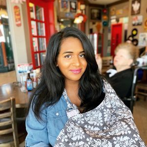 Meet your Posher, Janine